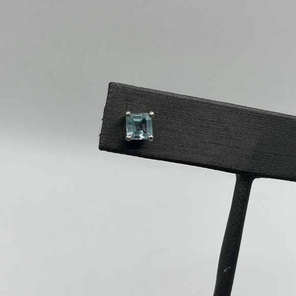 Sterling Silver Aqua Stud Earrings - Picture 4 of 5